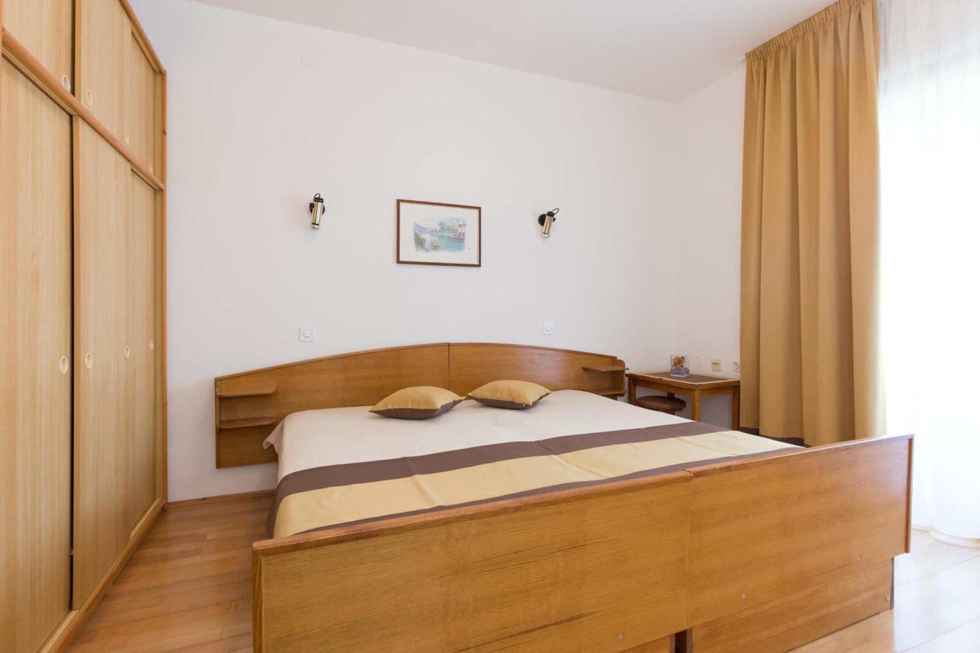 Apartment & Room Dinka, Krk クルク 部屋 写真
